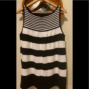 Jeanne Pierre Top Size Large